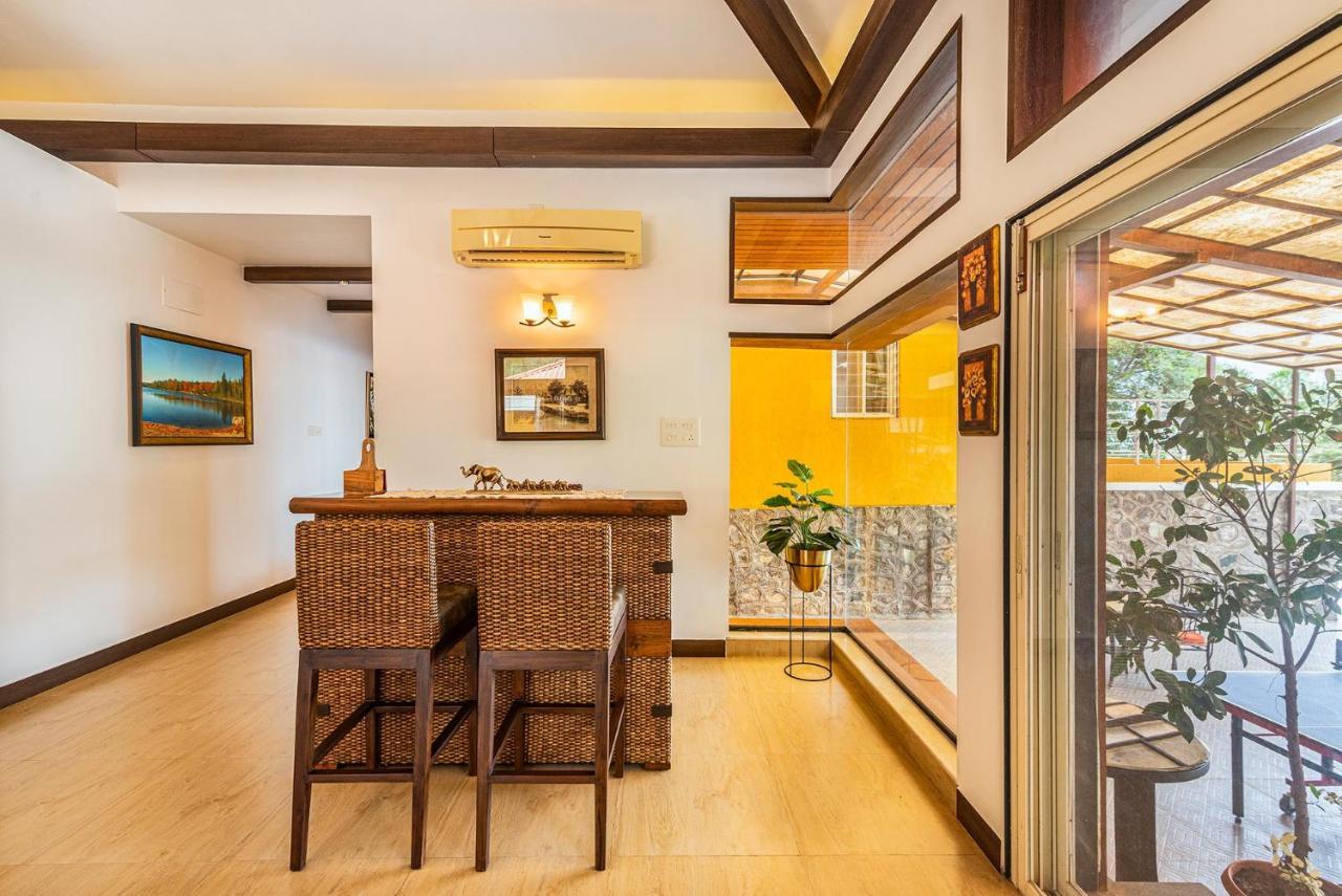 Ekam Lake House By Stayvista With Mountain & Lake Views, Outdoor Jacuzzi, Sauna, Modern Amenities & Kitchen Garden Pune Luaran gambar